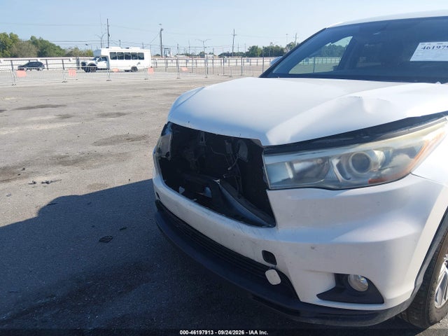 Toyota Highlander Le Plus 2016 5TDZKRFH8GS149511 Image 6