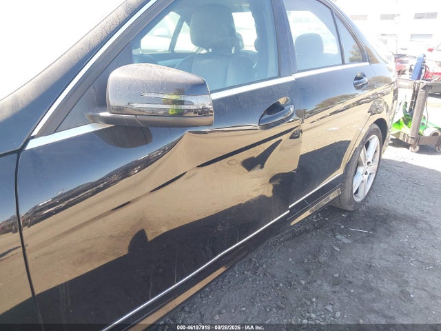 2010 Mercedes-benz C 300 Luxury/sport მანქანა იყიდება აუქციონზე, vin: WDDGF5EB6AR097583, აუქციონის ნომერი: 46197918