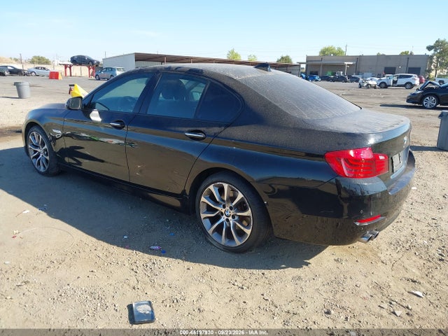 BMW 5 Series 528i 2016 WBA5A5C56GD529945 Image 3