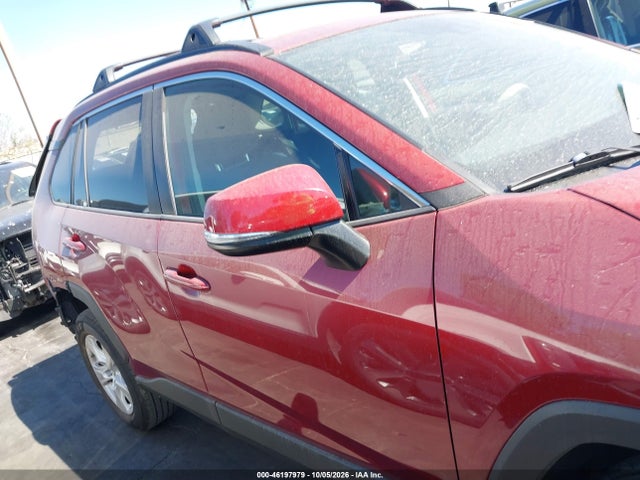 2019 Toyota Rav4 Xle მანქანა იყიდება აუქციონზე, vin: 2T3W1RFV9KW049386, აუქციონის ნომერი: 46197979