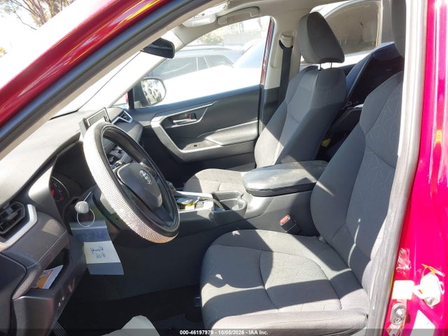 2019 Toyota Rav4 Xle მანქანა იყიდება აუქციონზე, vin: 2T3W1RFV9KW049386, აუქციონის ნომერი: 46197979