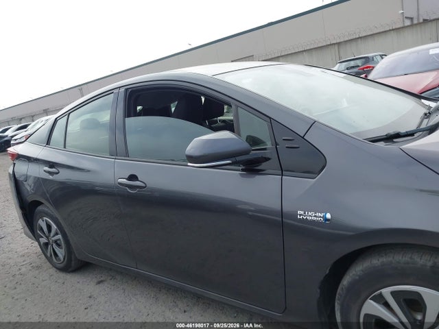 2017 Toyota Prius Prime Plus მანქანა იყიდება აუქციონზე, vin: JTDKARFP0H3005689, აუქციონის ნომერი: 46198017