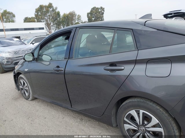 2017 Toyota Prius Prime Plus მანქანა იყიდება აუქციონზე, vin: JTDKARFP0H3005689, აუქციონის ნომერი: 46198017