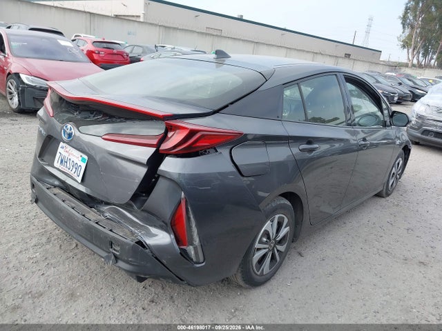 2017 Toyota Prius Prime Plus მანქანა იყიდება აუქციონზე, vin: JTDKARFP0H3005689, აუქციონის ნომერი: 46198017