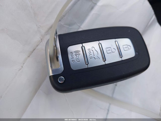 2012 Hyundai Sonata Hybrid მანქანა იყიდება აუქციონზე, vin: KMHEC4A48CA036888, აუქციონის ნომერი: 46198082