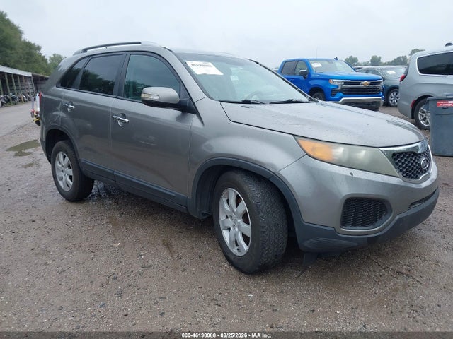 Auction sale of the 2011 Kia Sorento Lx, vin: 5XYKT4A2XBG161069, lot number: 46198088