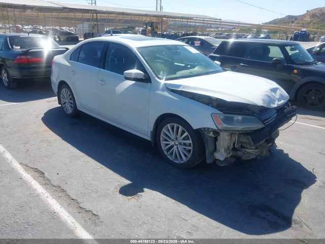 2014 Volkswagen Jetta 1.8t Sel მანქანა იყიდება აუქციონზე, vin: 3VWL17AJ6EM408644, აუქციონის ნომერი: 46198123