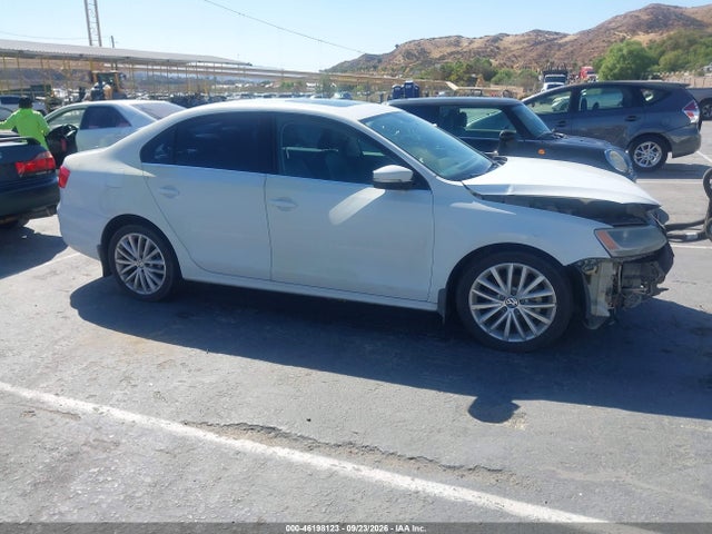 2014 Volkswagen Jetta 1.8t Sel მანქანა იყიდება აუქციონზე, vin: 3VWL17AJ6EM408644, აუქციონის ნომერი: 46198123
