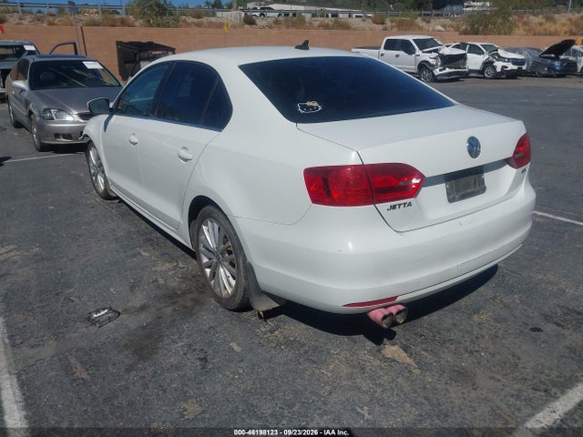 2014 Volkswagen Jetta 1.8t Sel მანქანა იყიდება აუქციონზე, vin: 3VWL17AJ6EM408644, აუქციონის ნომერი: 46198123