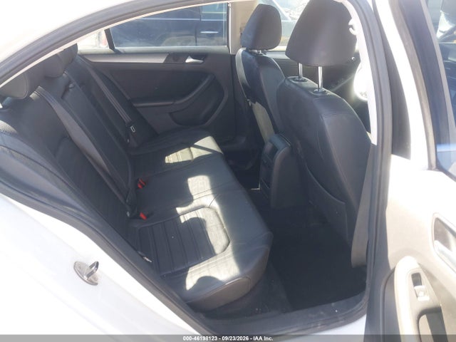 2014 Volkswagen Jetta 1.8t Sel მანქანა იყიდება აუქციონზე, vin: 3VWL17AJ6EM408644, აუქციონის ნომერი: 46198123
