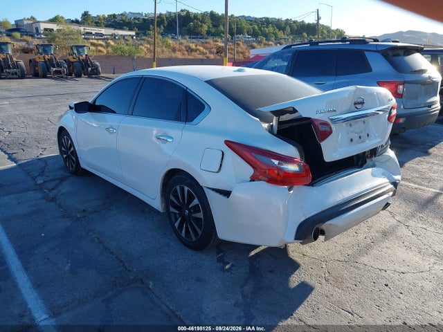 1N4AL3AP2JC266232 Nissan Altima 2.5 Sv