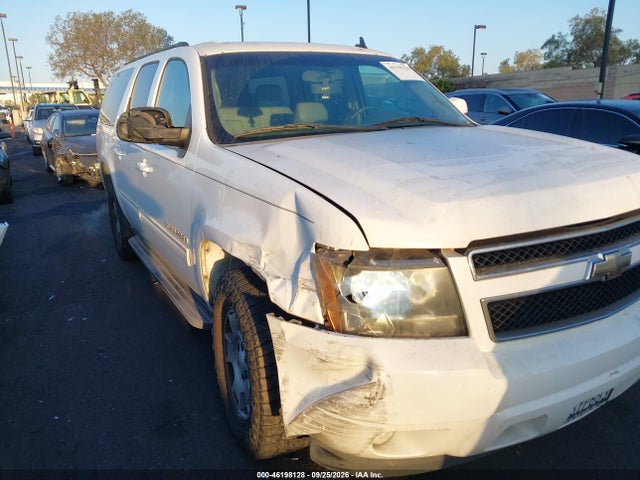 46198128 :رقم المزاد ، 1GNSKJE30BR222863 vin ، 2011 Chevrolet Suburban Lt مزاد بيع