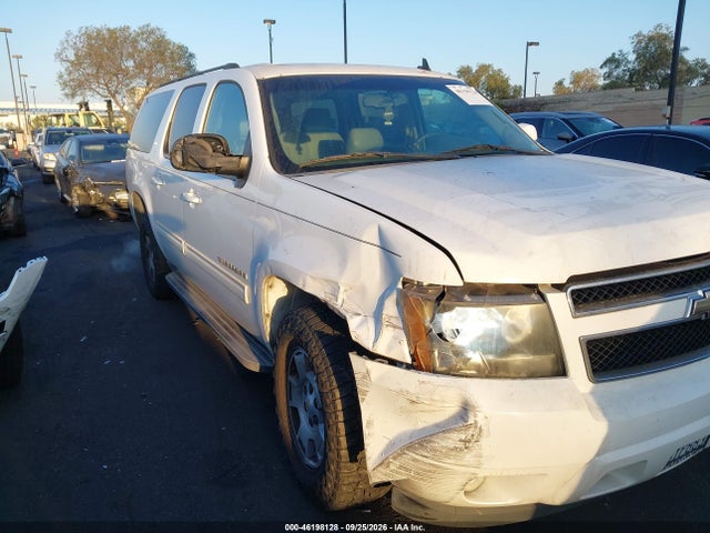 46198128 :رقم المزاد ، 1GNSKJE30BR222863 vin ، 2011 Chevrolet Suburban Lt مزاد بيع