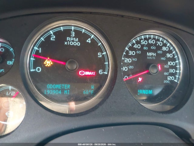 46198128 :رقم المزاد ، 1GNSKJE30BR222863 vin ، 2011 Chevrolet Suburban Lt مزاد بيع