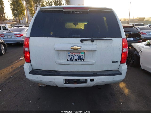 46198128 :رقم المزاد ، 1GNSKJE30BR222863 vin ، 2011 Chevrolet Suburban Lt مزاد بيع