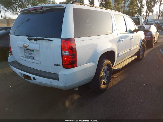 46198128 :رقم المزاد ، 1GNSKJE30BR222863 vin ، 2011 Chevrolet Suburban Lt مزاد بيع
