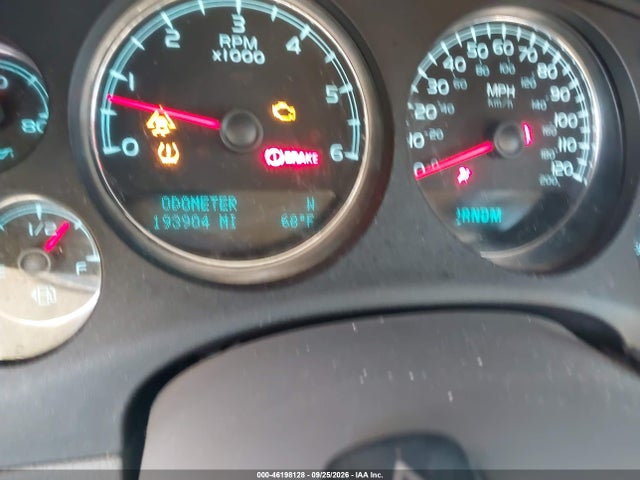 46198128 :رقم المزاد ، 1GNSKJE30BR222863 vin ، 2011 Chevrolet Suburban Lt مزاد بيع