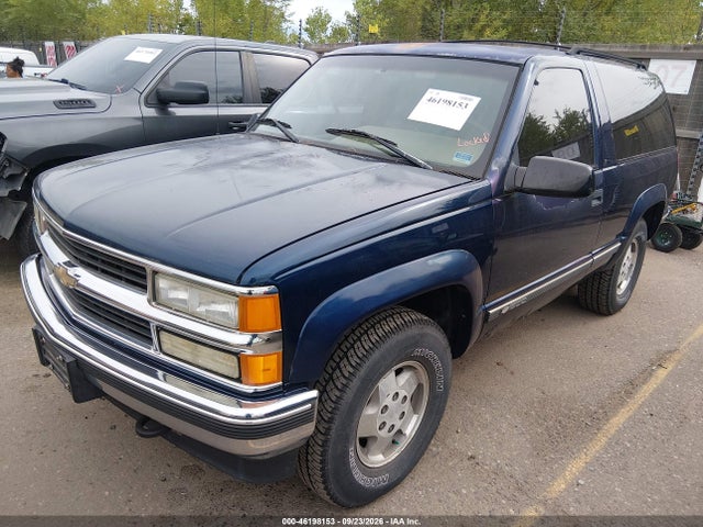 1995 Chevrolet Tahoe K1500 მანქანა იყიდება აუქციონზე, vin: 3GNEK18K5SG106400, აუქციონის ნომერი: 46198153