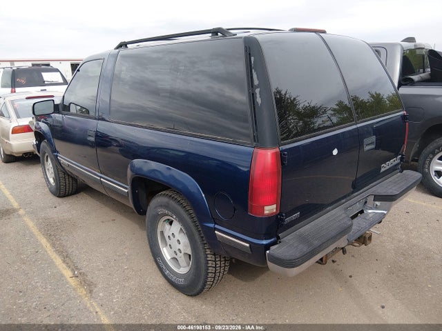 1995 Chevrolet Tahoe K1500 მანქანა იყიდება აუქციონზე, vin: 3GNEK18K5SG106400, აუქციონის ნომერი: 46198153