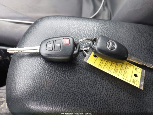 46198167 :رقم المزاد ، 2T3BFREV0EW228597 vin ، 2014 Toyota Rav4 Le مزاد بيع