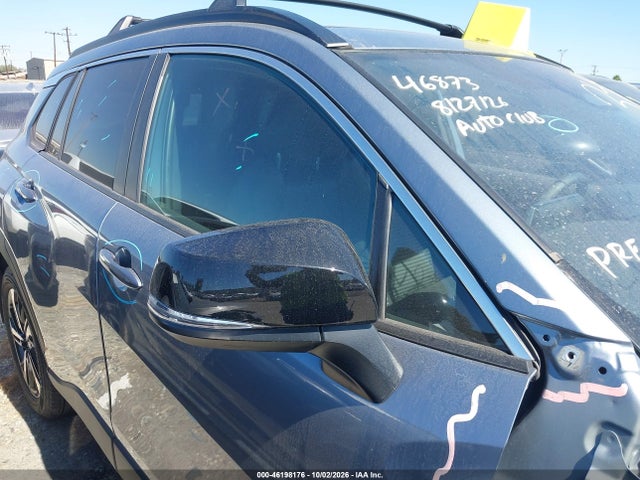 Продажа на аукционе авто 2025 Toyota Corolla Cross Hybrid Xse, vin: 7MUFBABG8SV065754, номер лота: 46198176