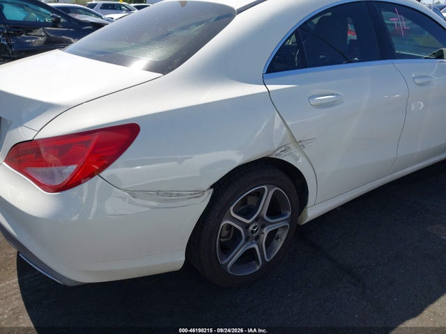 Mercedes-Benz CLA 250 2018 WDDSJ4EB4JN587482 Image 12