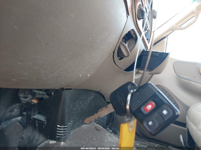 46198224 :رقم المزاد ، 1FTRX18L3YKA49863 vin ، 2000 Ford F-150 Lariat/work Series/xl/xlt مزاد بيع