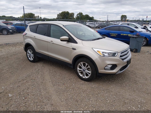 Продаж на аукціоні авто 2017 Ford Escape Se, vin: 1FMCU0G97HUA92665, номер лоту: 46198260