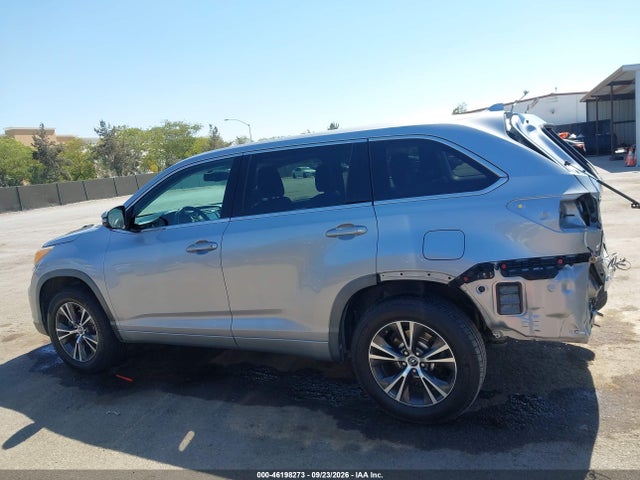 Продажа на аукционе авто 2016 Toyota Highlander Xle, vin: 5TDKKRFH1GS506271, номер лота: 46198273