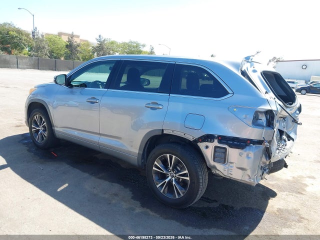 Продажа на аукционе авто 2016 Toyota Highlander Xle, vin: 5TDKKRFH1GS506271, номер лота: 46198273