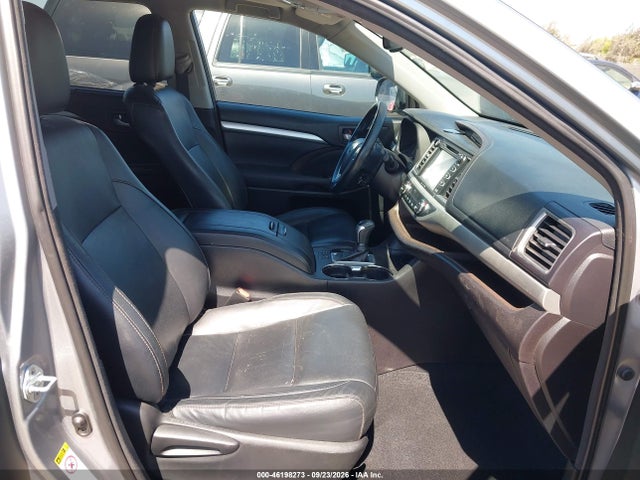 Продажа на аукционе авто 2016 Toyota Highlander Xle, vin: 5TDKKRFH1GS506271, номер лота: 46198273