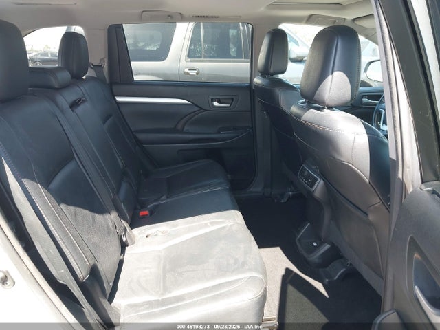 Продажа на аукционе авто 2016 Toyota Highlander Xle, vin: 5TDKKRFH1GS506271, номер лота: 46198273