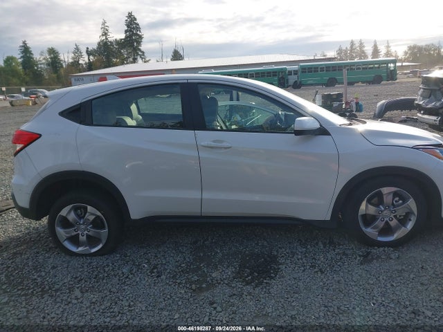 3CZRU6H34NM723832 Honda Hr-v Awd Lx