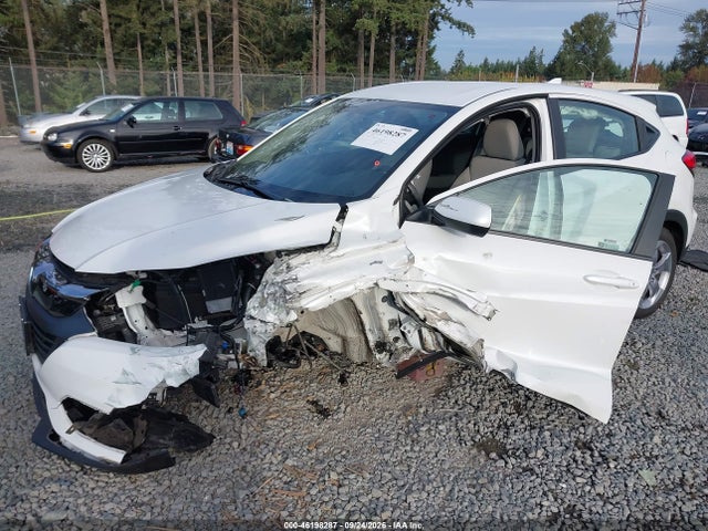 3CZRU6H34NM723832 Honda Hr-v Awd Lx