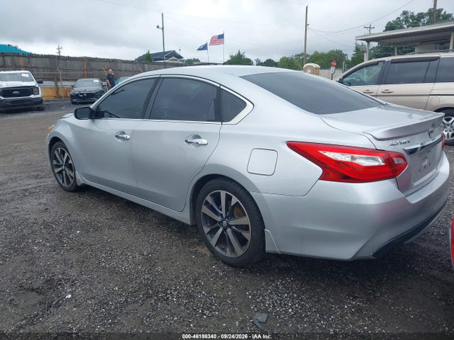 46198340 :رقم المزاد ، 1N4AL3APXHC230637 vin ، 2017 Nissan Altima 2.5 Sr مزاد بيع