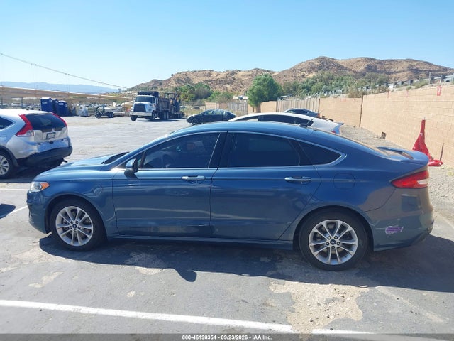 Ford Fusion Energi Titanium 2019 3FA6P0SUXKR176164 Image 14