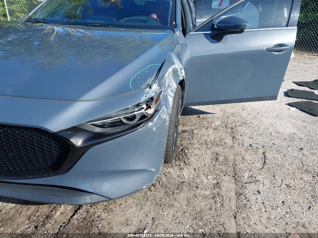 Продаж на аукціоні авто 2021 Mazda Paquete De Escotilla Mazda3 Premium, vin: JM1BPAML2M1326610, номер лоту: 46198374