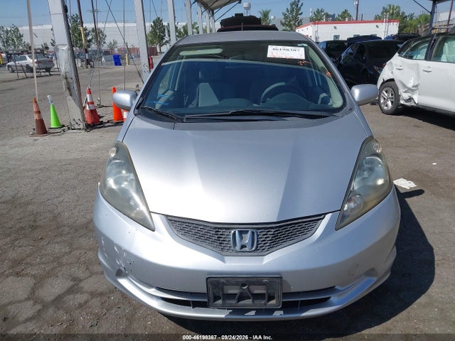 2013 Honda Fit მანქანა იყიდება აუქციონზე, vin: JHMGE8H35DC007896, აუქციონის ნომერი: 46198387