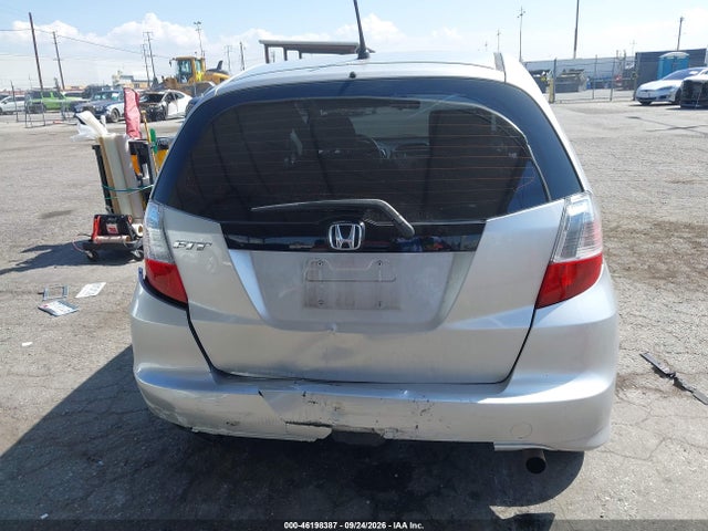 2013 Honda Fit მანქანა იყიდება აუქციონზე, vin: JHMGE8H35DC007896, აუქციონის ნომერი: 46198387