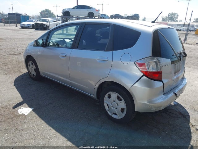 2013 Honda Fit მანქანა იყიდება აუქციონზე, vin: JHMGE8H35DC007896, აუქციონის ნომერი: 46198387