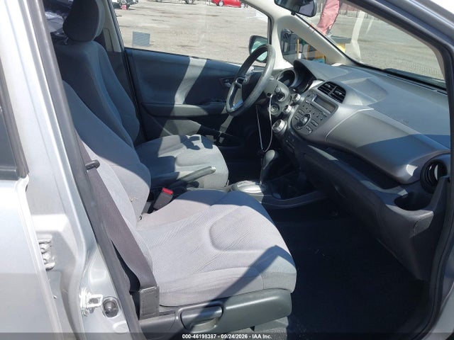 2013 Honda Fit მანქანა იყიდება აუქციონზე, vin: JHMGE8H35DC007896, აუქციონის ნომერი: 46198387