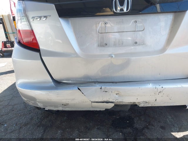 2013 Honda Fit მანქანა იყიდება აუქციონზე, vin: JHMGE8H35DC007896, აუქციონის ნომერი: 46198387