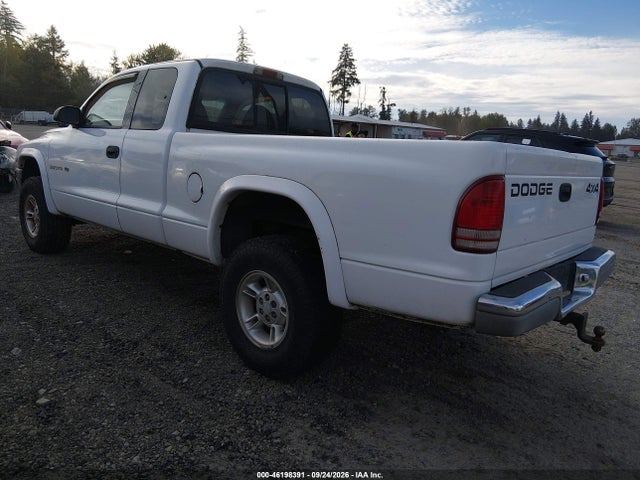 46198391 :رقم المزاد ، 1B7GG22Y6XS317322 vin ، 1999 Dodge Dakota Slt/sport مزاد بيع