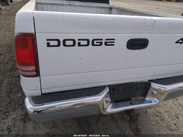 46198391 :رقم المزاد ، 1B7GG22Y6XS317322 vin ، 1999 Dodge Dakota Slt/sport مزاد بيع