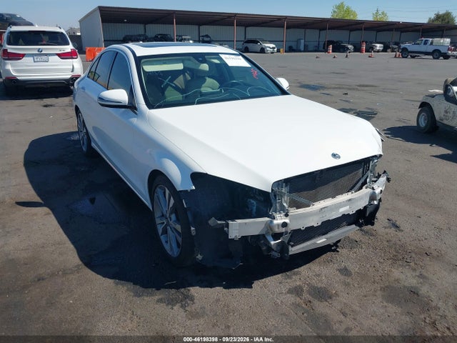 2018 55SWF4JB4JU273332 main image