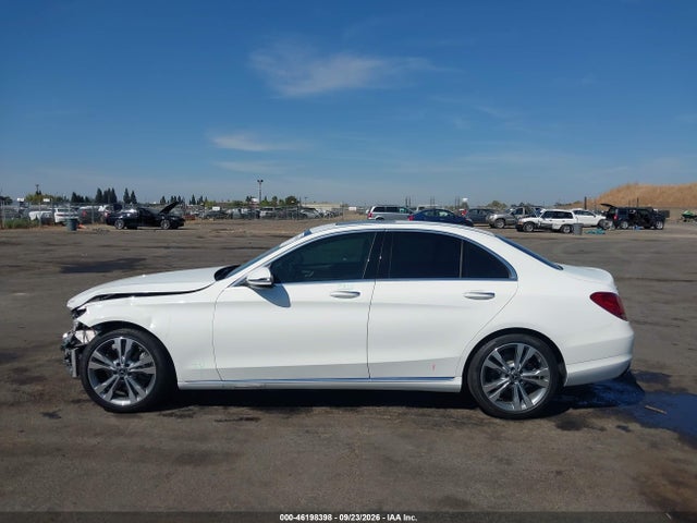 55SWF4JB4JU273332 Mercedes-Benz C 300