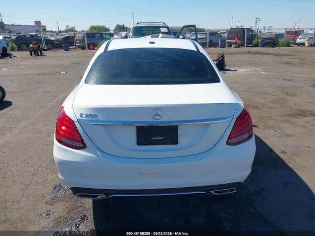 55SWF4JB4JU273332 Mercedes-Benz C 300