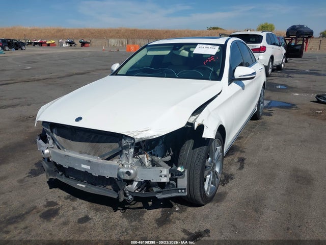55SWF4JB4JU273332 Mercedes-Benz C 300