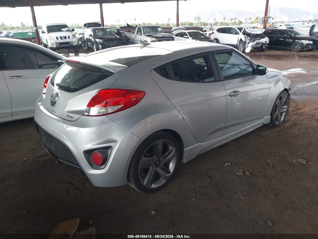 2015 Hyundai Veloster Turbo მანქანა იყიდება აუქციონზე, vin: KMHTC6AE3FU238603, აუქციონის ნომერი: 46198415