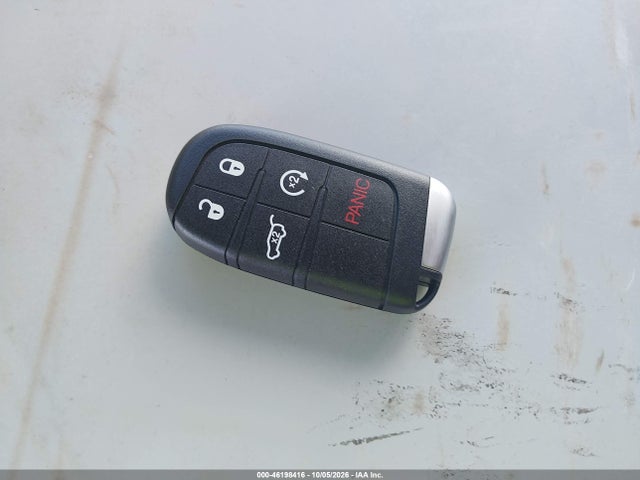 46198416 :رقم المزاد ، 1C4RJFCT8FC213640 vin ، 2015 Jeep Grand Cherokee Overland مزاد بيع
